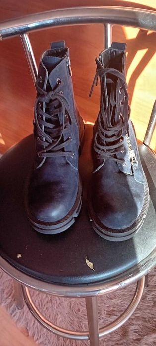 Зимни дамски боти, тип кубинки