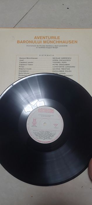 Vând discuri cu povești, povestiri, poezii  pentru copii