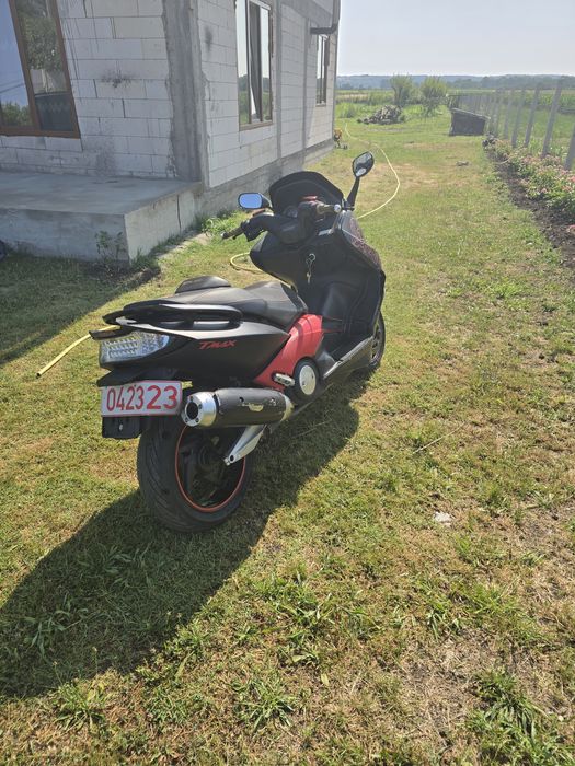 Scuter Yamaha TMax 500