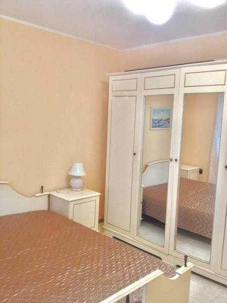 Дава се под наем Двустаен апартамент в Бургас, Лазур - 67 кв.м за 357 € - Снимка #4