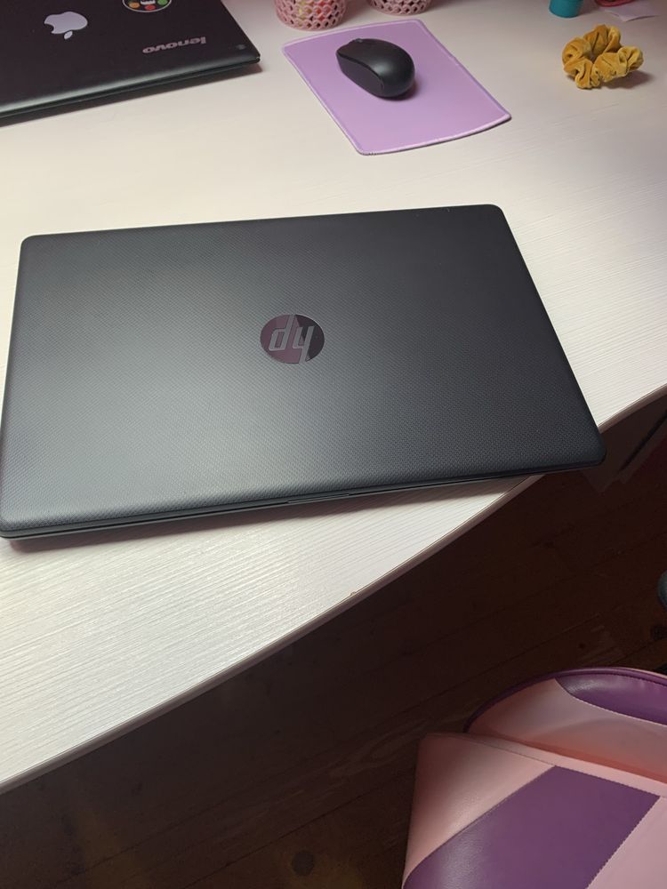 Laptop HP 17-CA , display 17.3, ssd, baterie 4 ore, ddr4