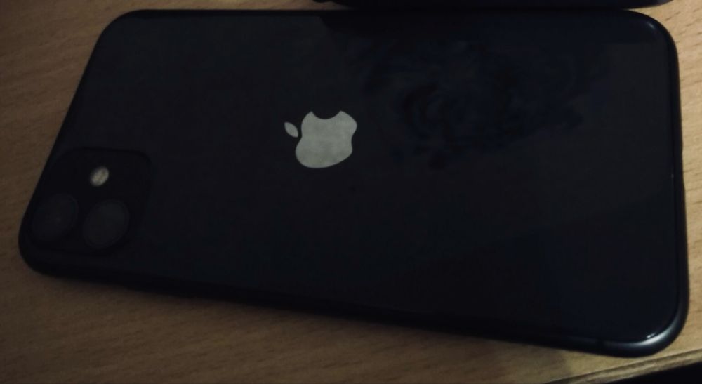 айфон 11,на запчасти