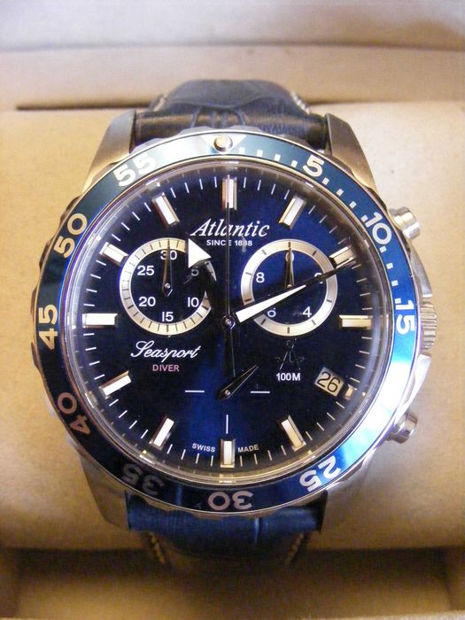 Atlantic Seasport Men Diver Chronograph 100 M.