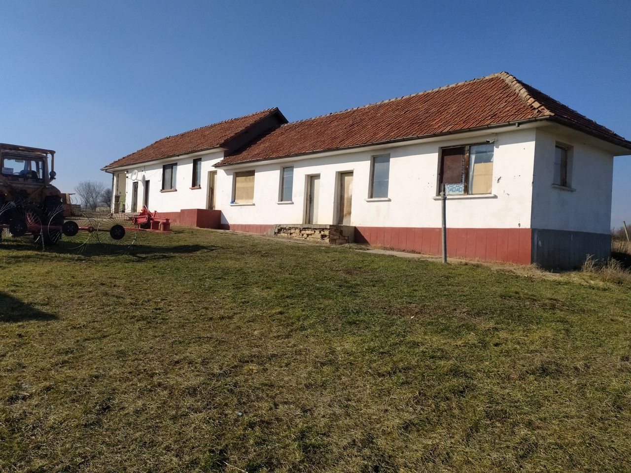 Продава се Промишлена сграда в с. Малки Вършец, Област Габрово - 14000 кв.м за 6 €/кв.м - Снимка #1