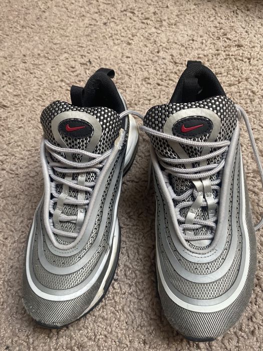 Air Nike marimea 36,5si marimea 39