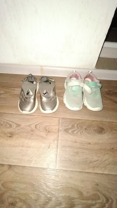 Продам детскую обувь для девочки