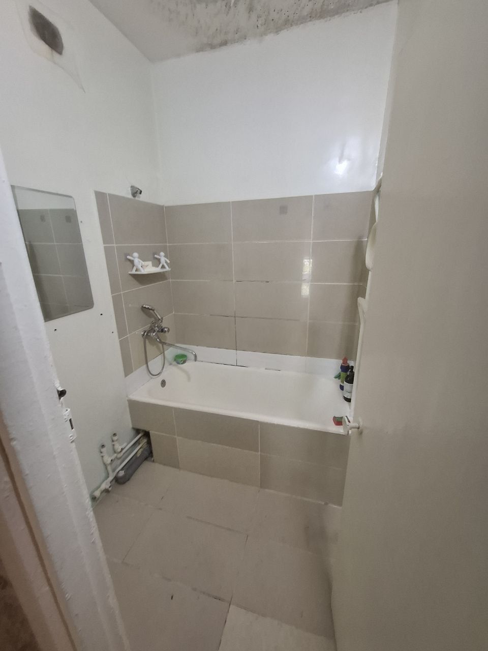 Yunusabad 7 kvartal 1 xona (38²) 4 etaj sotiladi
