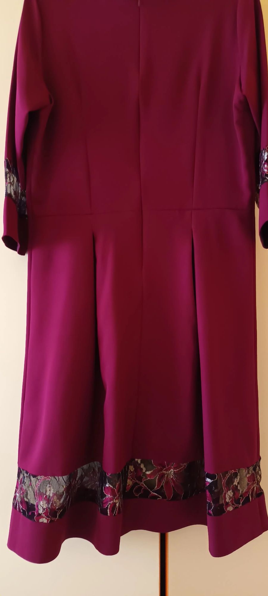 Rochie eleganta,midi