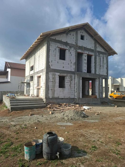 Casă P+1 , Selgros , preţ nou 125.000 euro (preţ vechi 140.000 euro)