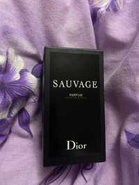 Vând Parfum Dior