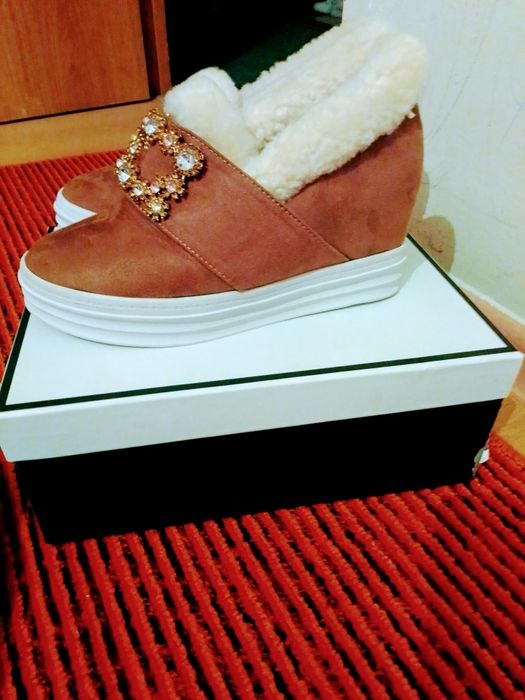 Срочно продам Женский обувь