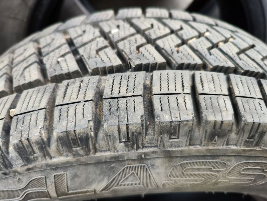 Anvelope iarna lassa wintus 2 215 65r16c