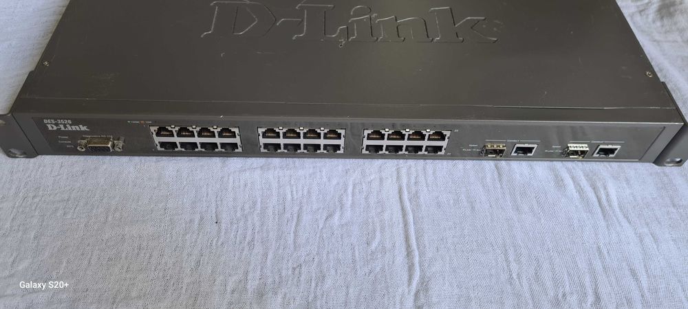 Продаётся два коммутатора D-Link DES-3526