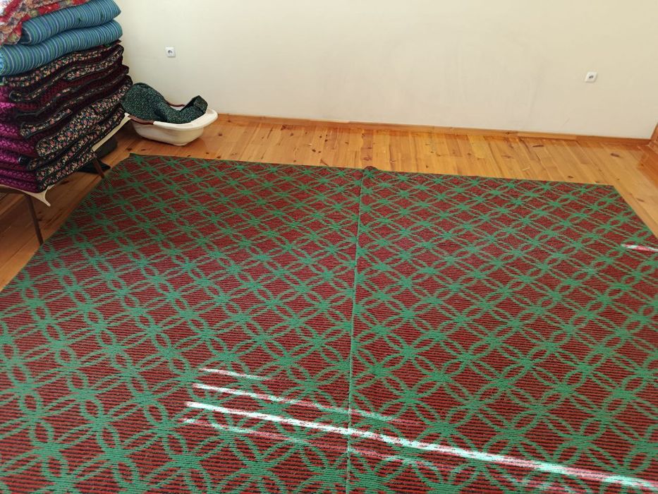 Продатся ковры дорожки в отличном состоянии