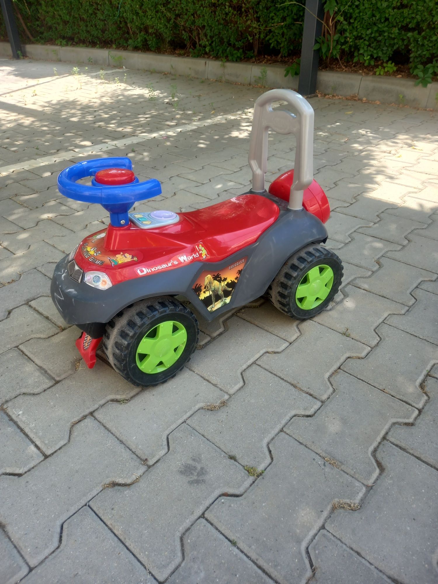 Детска кола Ocie Ride-On - Дино, червена
