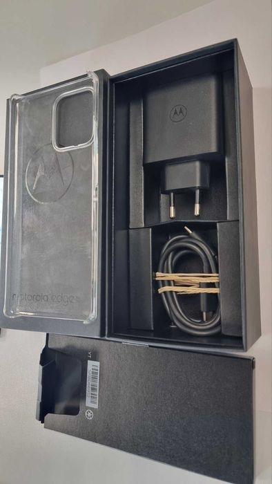 ***Перфектен/Пълен комплект***Motorola Edge 40 PRO 12RAM 256GB