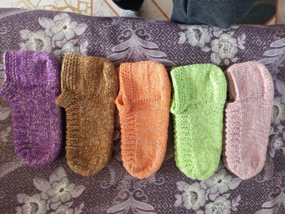 Продам следики, теплые, ручная вязка.