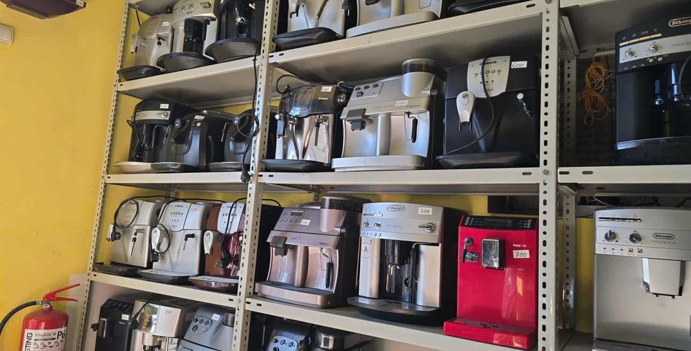 Delonghi  Cu cafea Boabe   BLACK FRIDAY