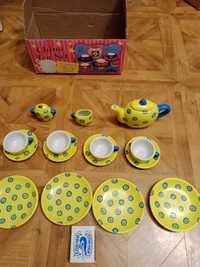 Детский игрушечный чайный керамический сервиз на 4-х персон.