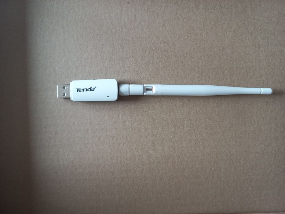 Adaptor Wireless Wi-Fi Tenda + Adaptor Wireless Tp-Link