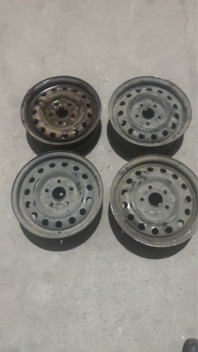 Диски продам на мазду