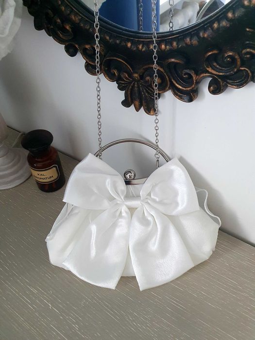 Продам свадебную сумочку