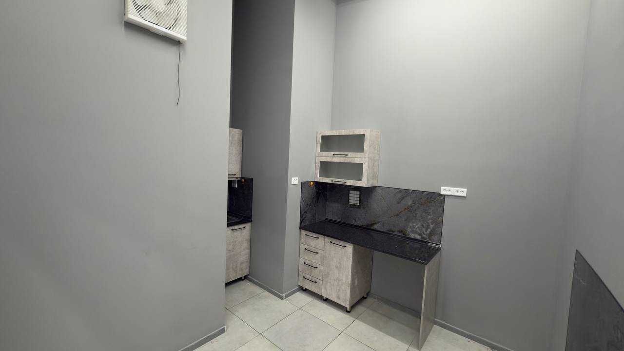 Госпитальный ул.Нукус Капитал банк 3-этаж 171 м² евроремонт парковка