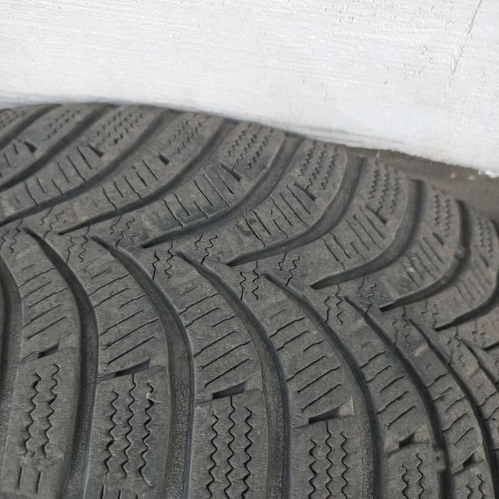 Гуми с джанти 185 65 15