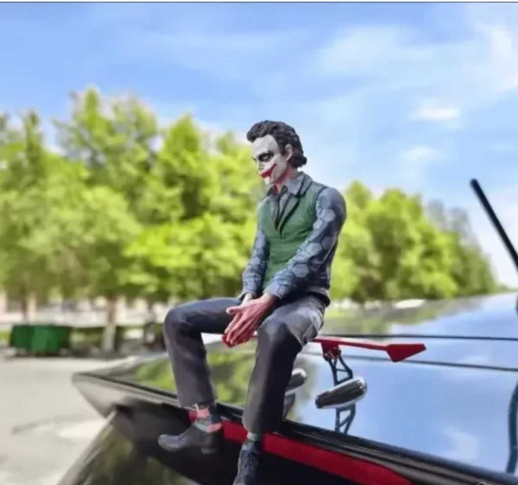 The Joker стойка за кола декорация За кола  седящ Жокер фигурка