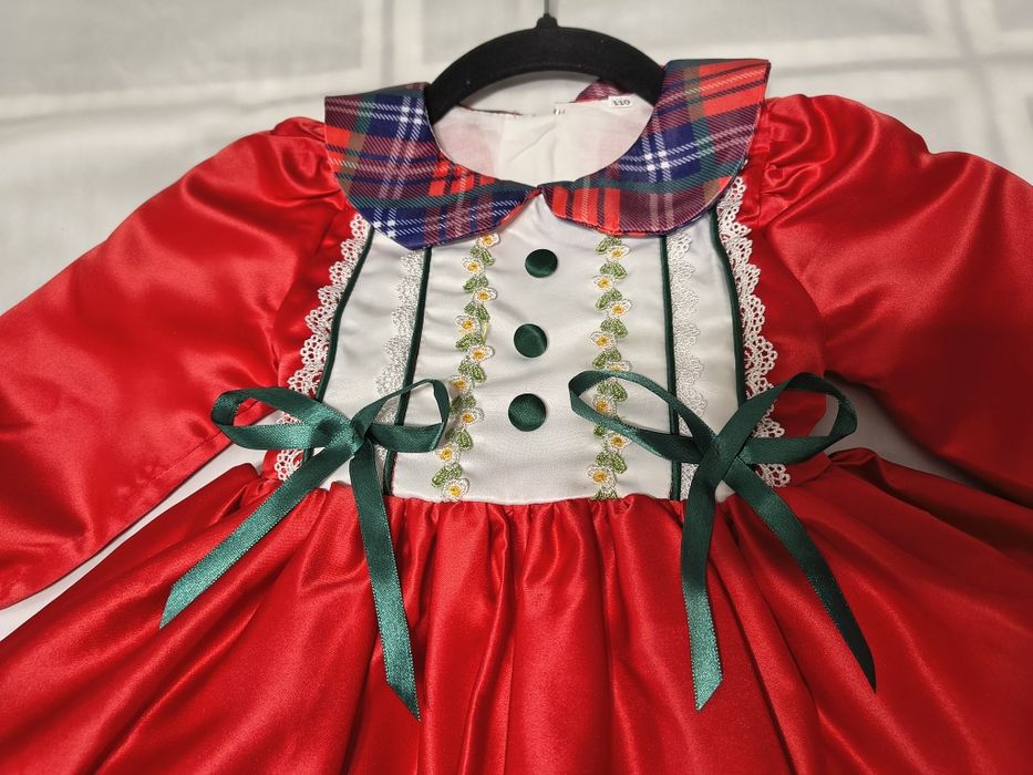 Rochie roșie 4-5 ani