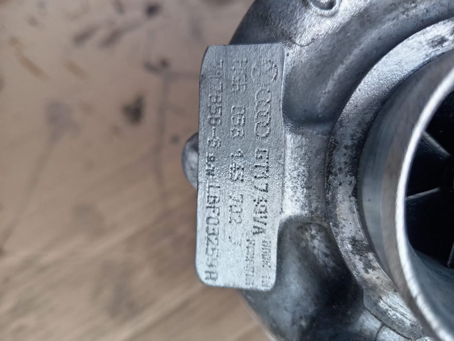 Turbosuflanta turbina audi vw 2.0 cod 038145702