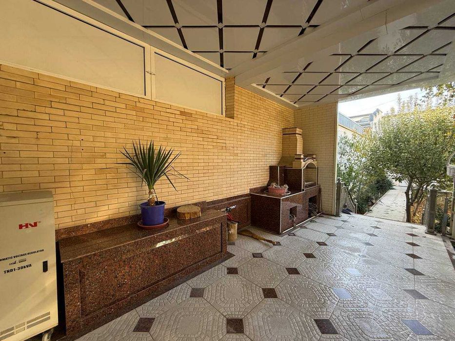 Продаётся дом в центре города 10 соток со всеми удобствами ТОРОПИТЕСЬ