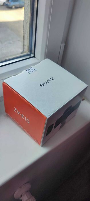 Mirrorless SONY Alpha ZV-E10, 24.2MP, 4K, + Obiectiv 16-50mm