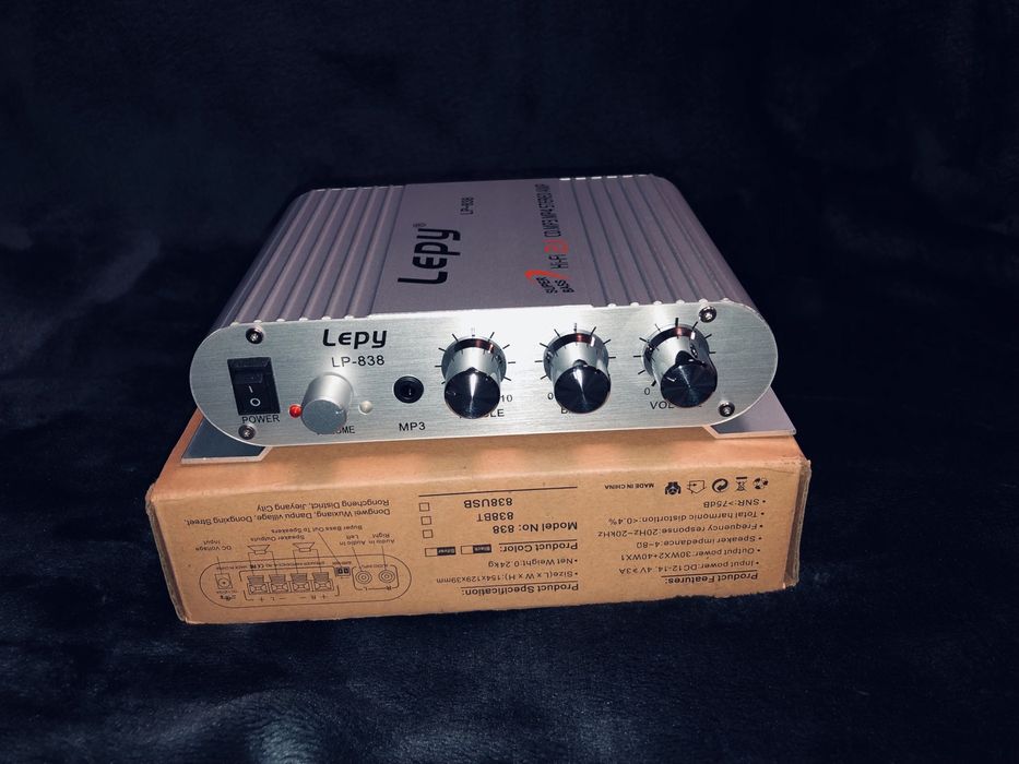 Усилвател 600W 12V