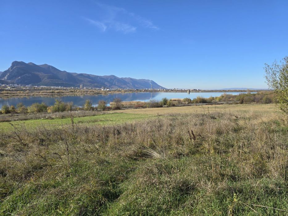 Враца Парцел над язовира местност Големо крайще