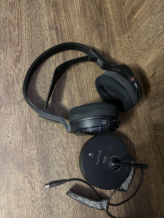 Безжични  слушалки SONY MDR-RF811RK HEADPHONES