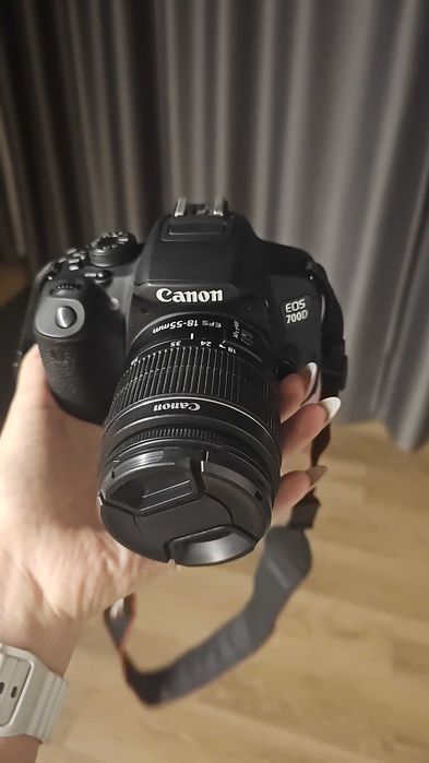 Фотоаппарат Canon EDS700D