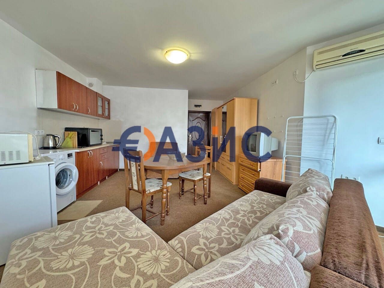 Продава се Едностаен апартамент в к.к. Слънчев бряг - 35 кв.м за 1313 €/кв.м - Снимка #3