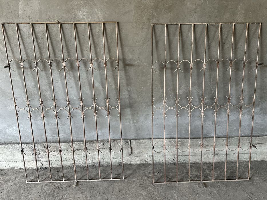 Продается решетка на окно