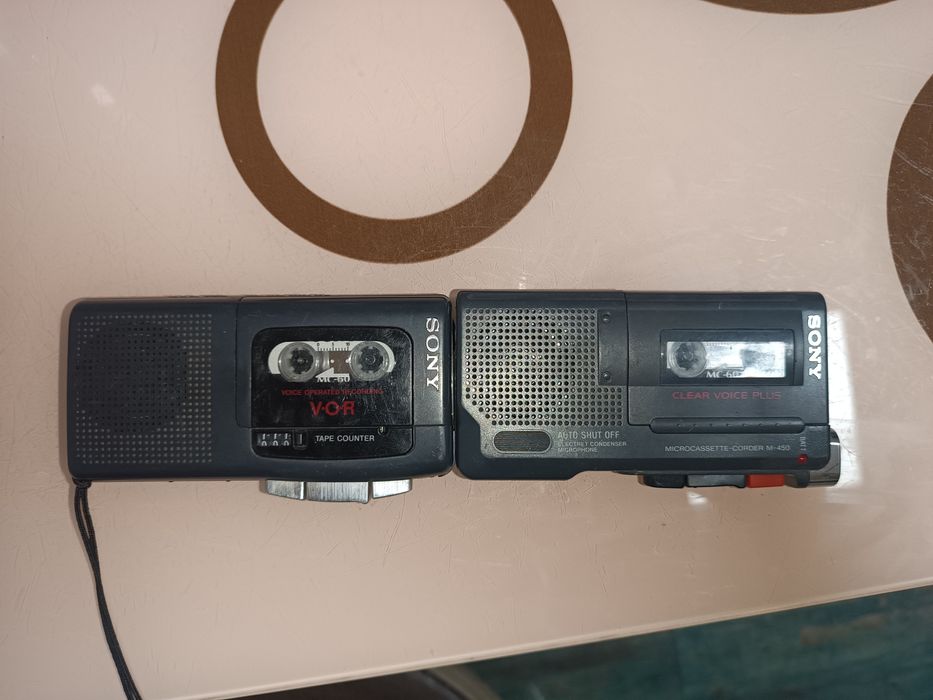 reportofon sony 2 modele