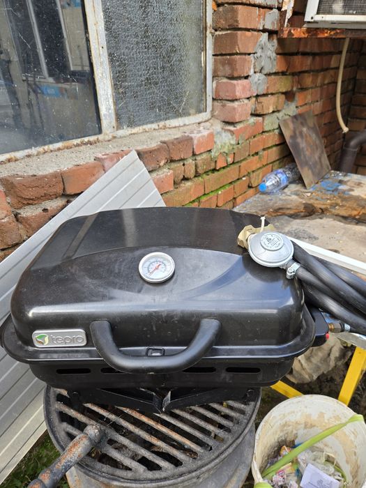 Барбекю на  газ грил