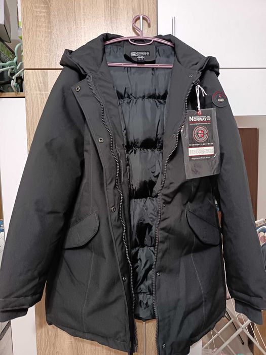 Ново дамско зимно яке Norway Geographical