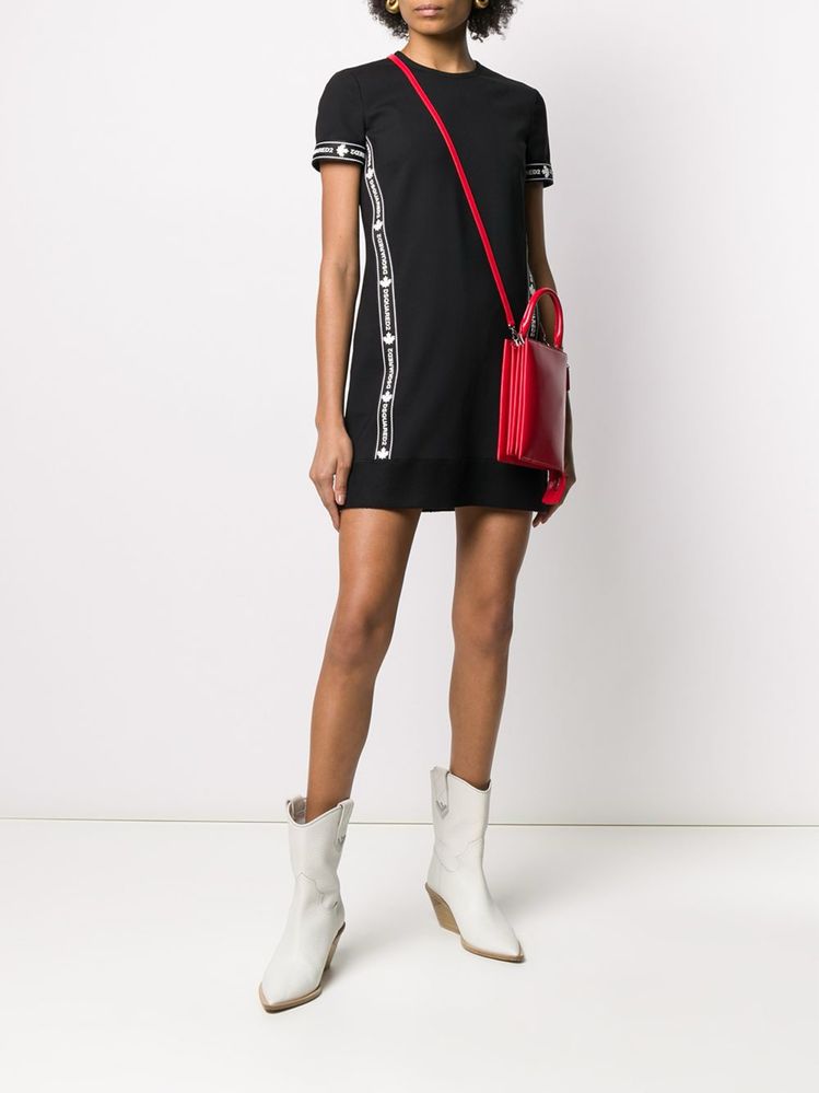 Оригинална нова рокля Dsquared2, р-р 38