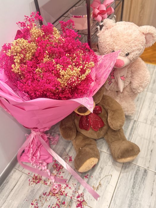 Ръчно изработен  вечен букет човешки размери