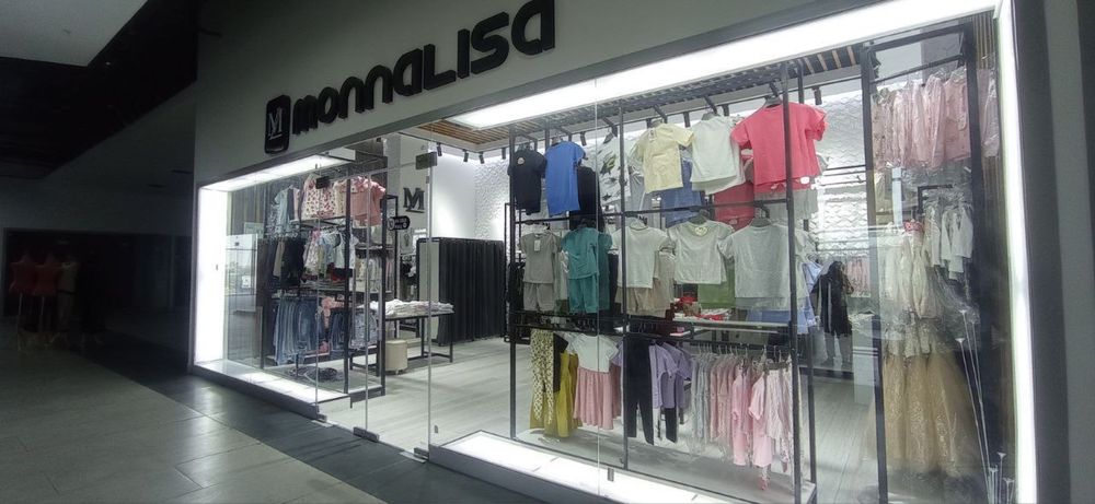 (Срочно !) Buxoro Savdo Majmuasi Магазин 2 этаж