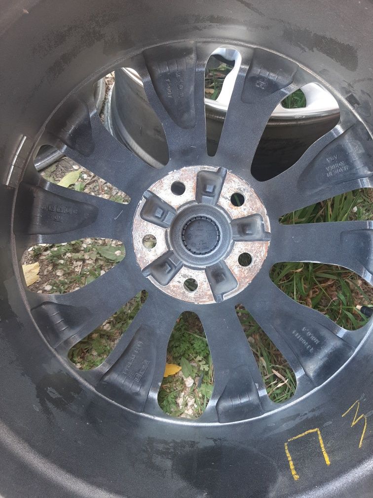 Продам диски р19 оригенал.