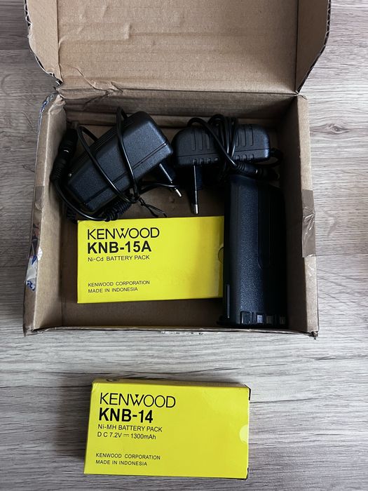 Док станции Kenwood радиостанции