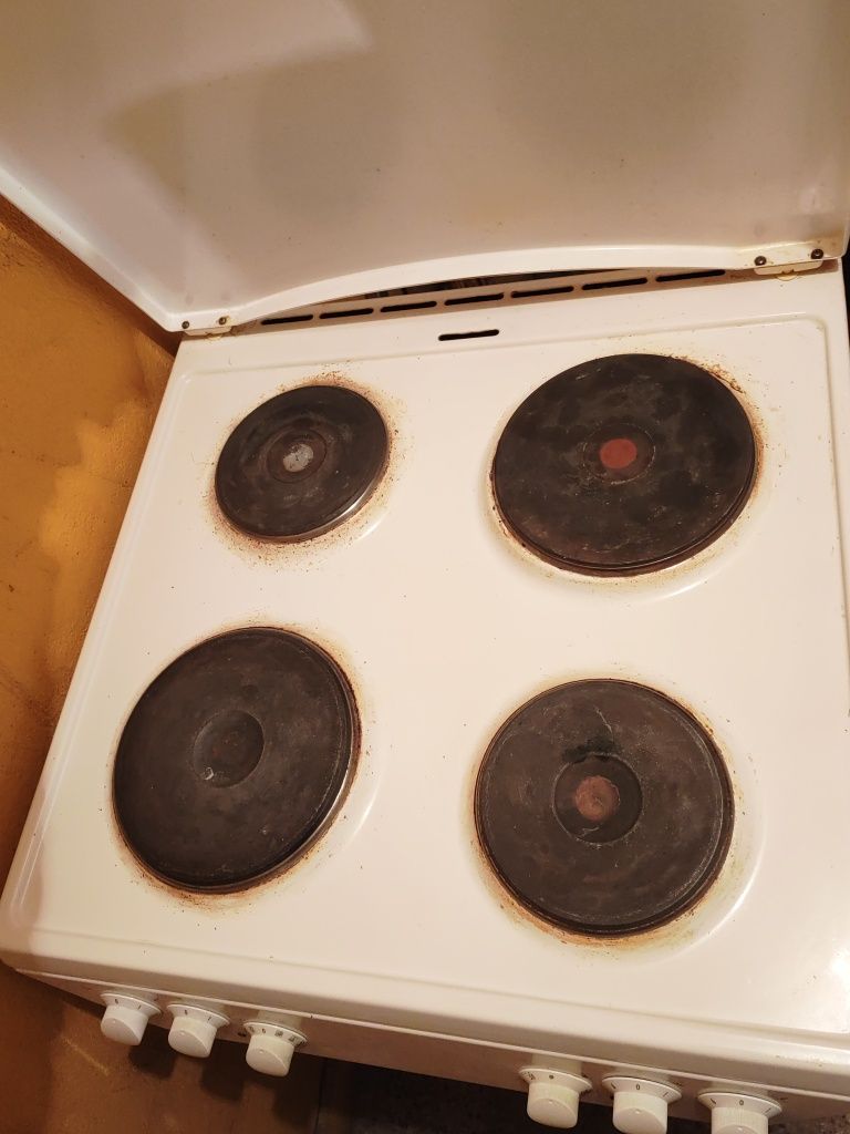 Цена днес 70лв Готварска печка Gorenje