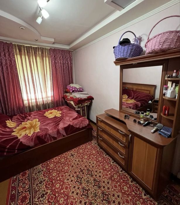 Срочно квартира Сотилади 4 хона Чиланзар 15