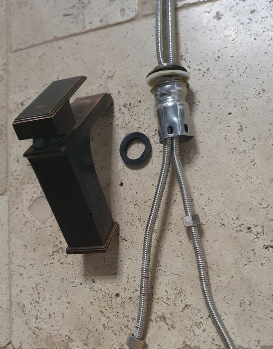 Baterie cada cu para si suport perete Kadda + baterie lavoar